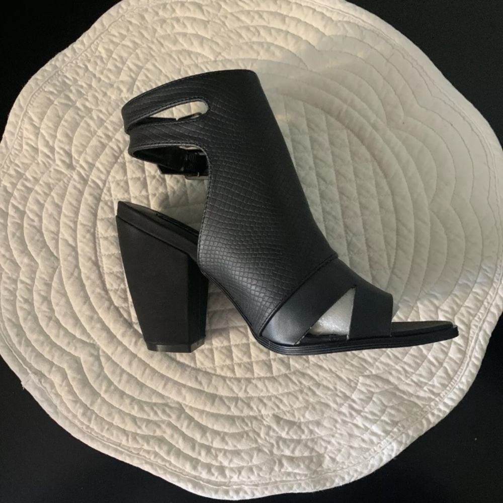 Michael Antonio Janise Open Toe Sandal - 6.5M